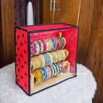 আপনার শখের চুড়ি গুলোকে সাজিয়ে রাখুন নান্দনিক মেহেগনি কাঠের চুরির আলনায়।  (🎯সাথে ডাস্ট কভার একদম ফ্রি)