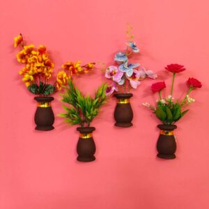 ৪ পিস্ কলস আকৃতির ফুলসহ মেহগনি কাঠের টপ ,আঠালো সিস্টেম হওয়ায় দেয়ালে সেটিং করা খুব সহজ!