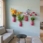 ৪ পিস্ কলস আকৃতির ফুলসহ মেহগনি কাঠের টপ ,আঠালো সিস্টেম হওয়ায় দেয়ালে সেটিং করা খুব সহজ!