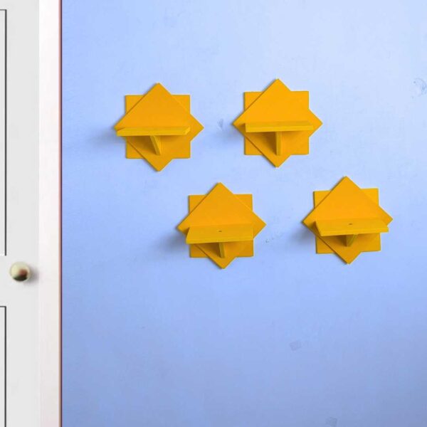 1 পিস স্টার শেপ ওয়াল সেল্ফ ,আঠালো সিস্টেম সহজে যে কোনো স্থানে সেটিং করতে পারবেন।