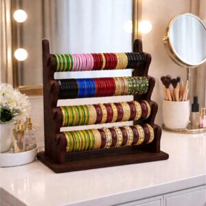 কাঠের চুরির আলনায়, 4Leyar,